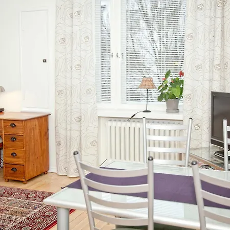 Eskolampi Apartment *